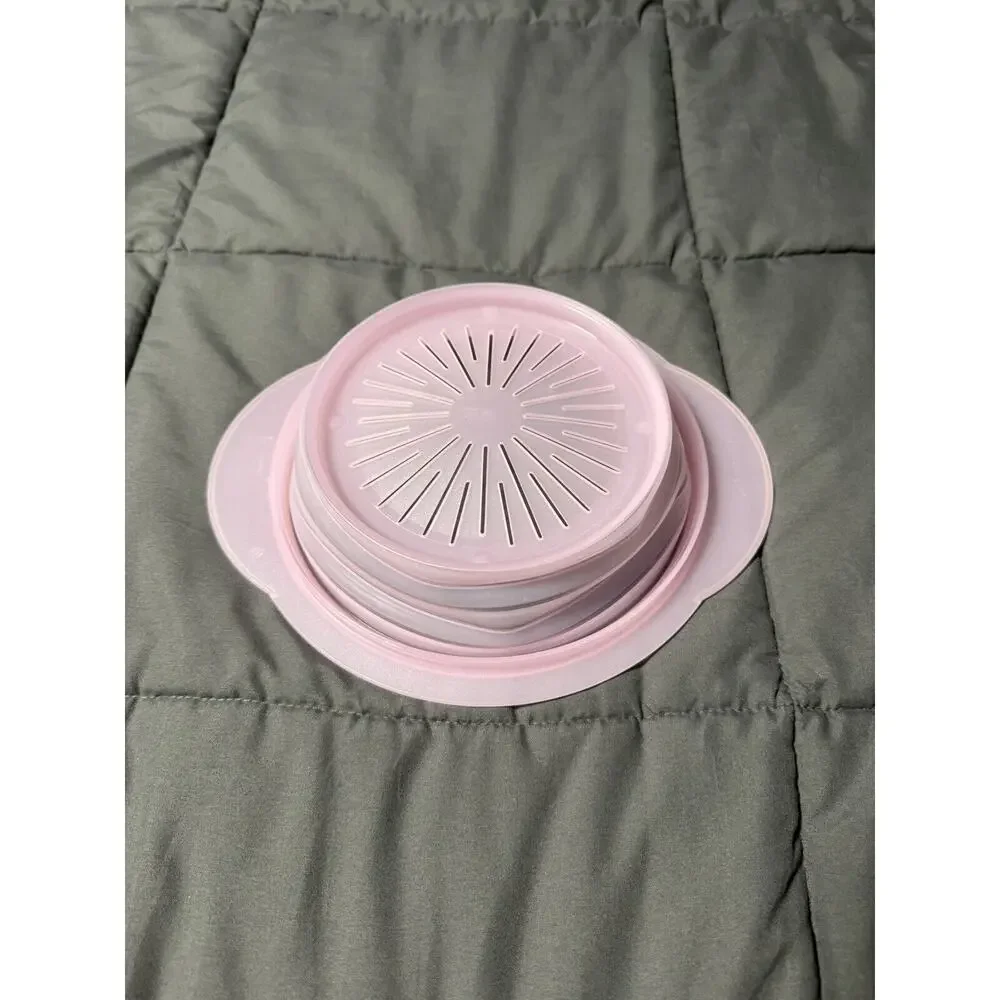 New TUPPERWARE FLAT OUT COLANDER 2 Qt Easy Store Adjustable Size Strainer Drain